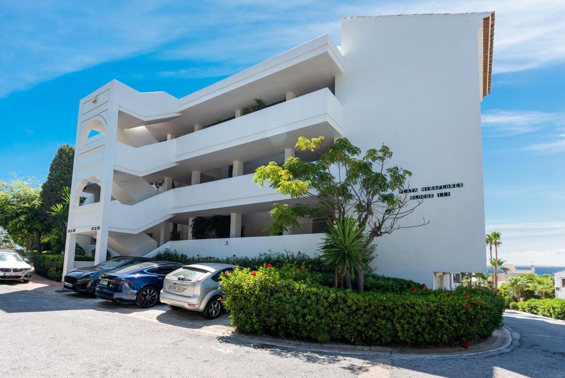 Miraflores Apartments By The Beach Costa Del Sol Sitio de Calahonda ภายนอก รูปภาพ