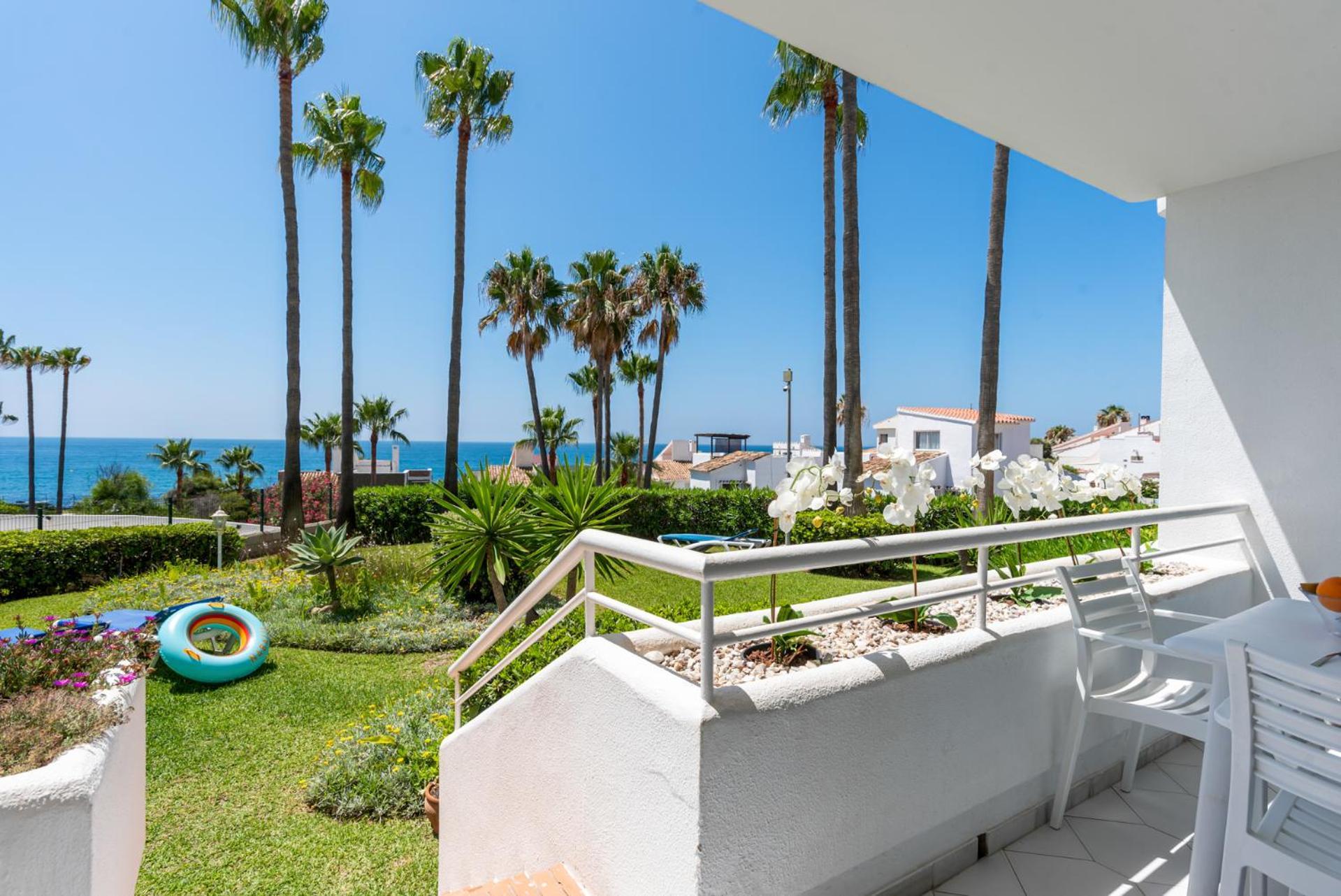 Miraflores Apartments By The Beach Costa Del Sol Sitio de Calahonda ภายนอก รูปภาพ