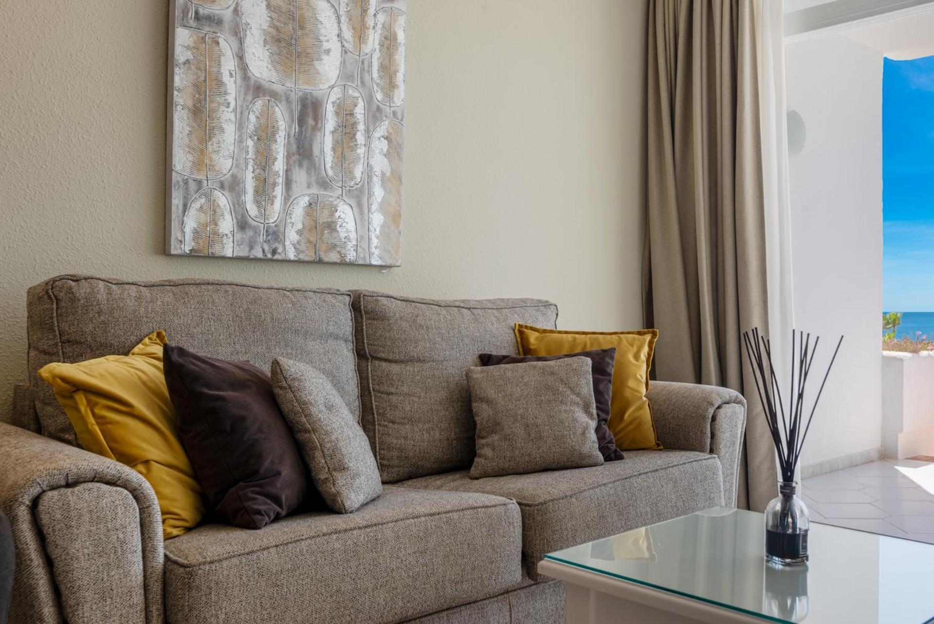 Miraflores Apartments By The Beach Costa Del Sol Sitio de Calahonda ภายนอก รูปภาพ