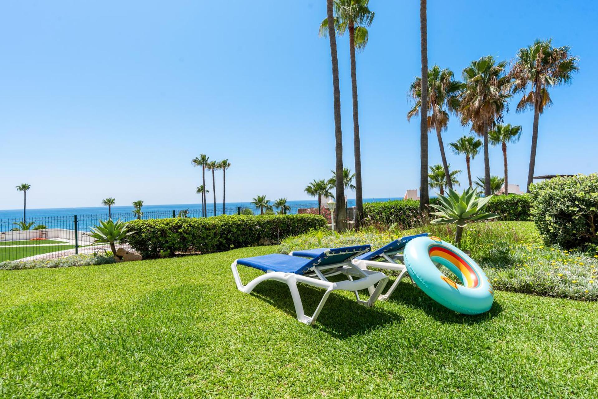 Miraflores Apartments By The Beach Costa Del Sol Sitio de Calahonda ภายนอก รูปภาพ